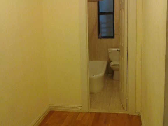 2nd image of 3410 Kingsbridge Ave APT B23