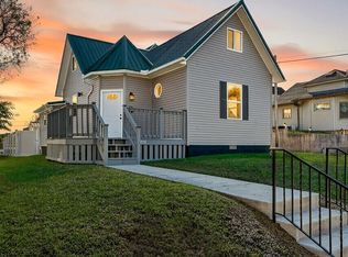 215 W South St, Jackson, OH