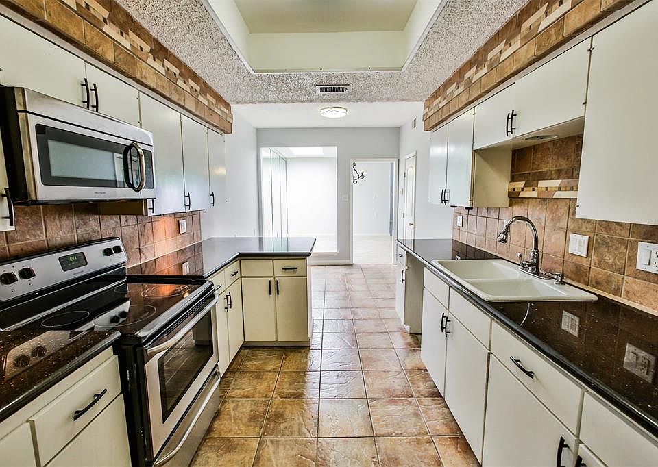 1st image of 7655 S Braeswood Blvd APT 29