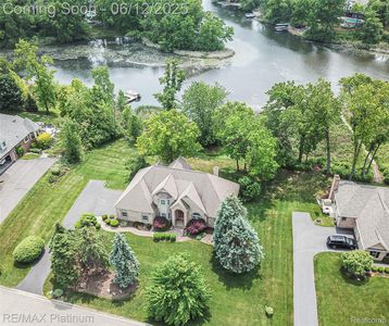 8342 Islandview Ct, Brighton, MI, 48114