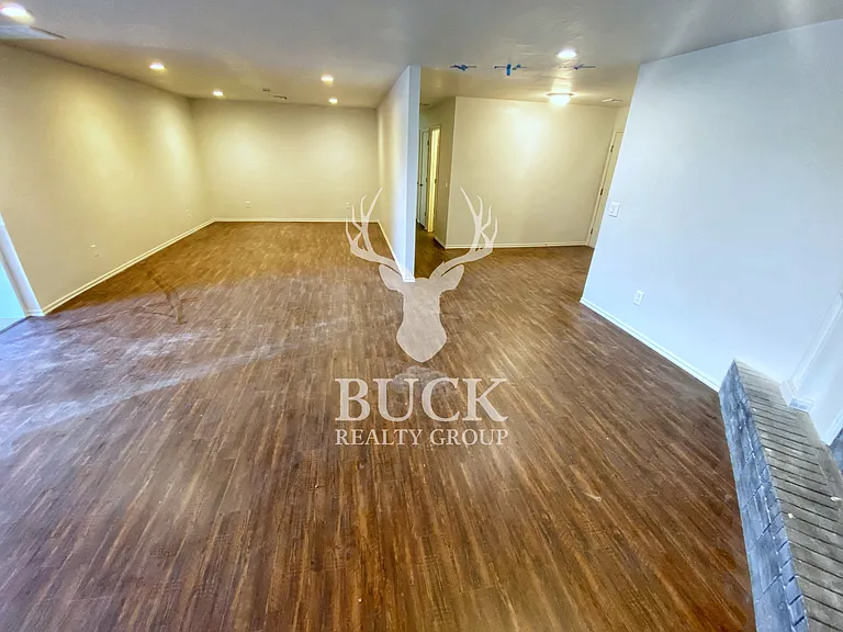 11300 Cimarron Dr — Photo 7
