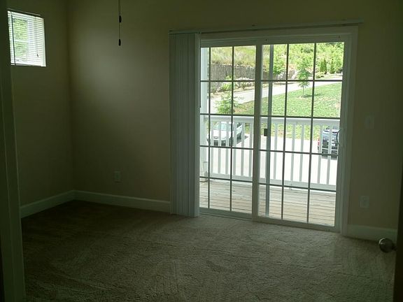 4th image of 8201 Lenox Creekside Dr #M8