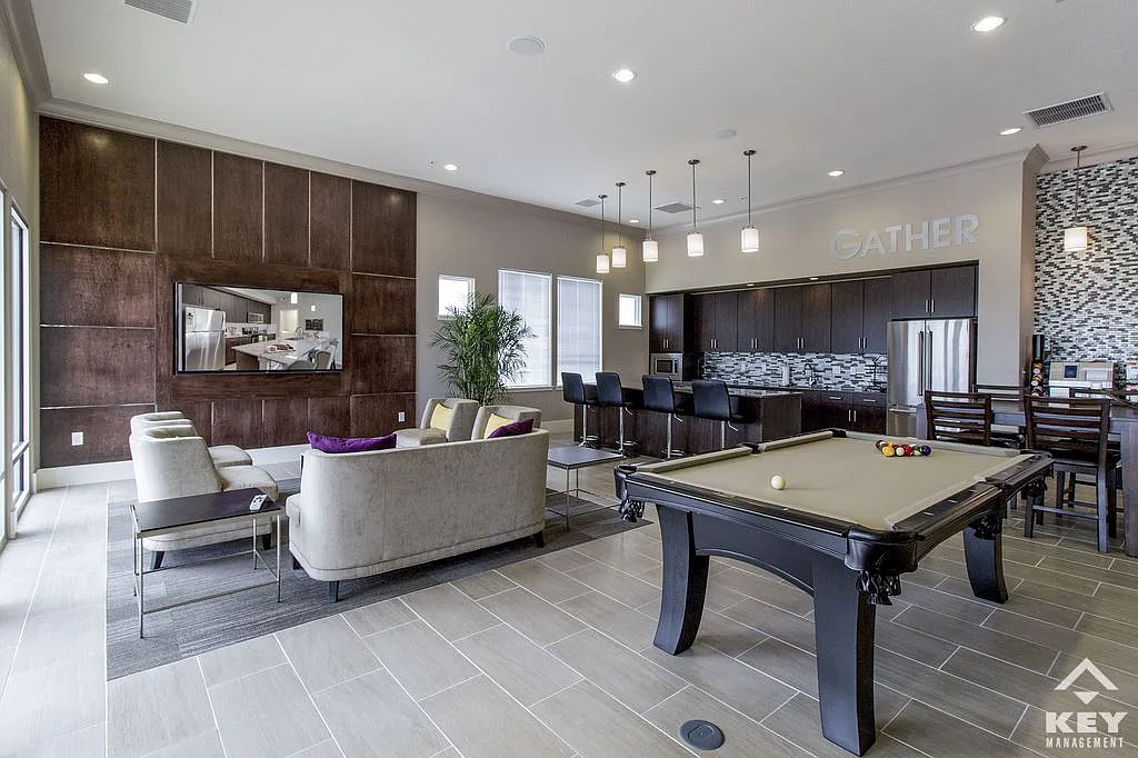 The Vue Luxury Apartments — Photo 3