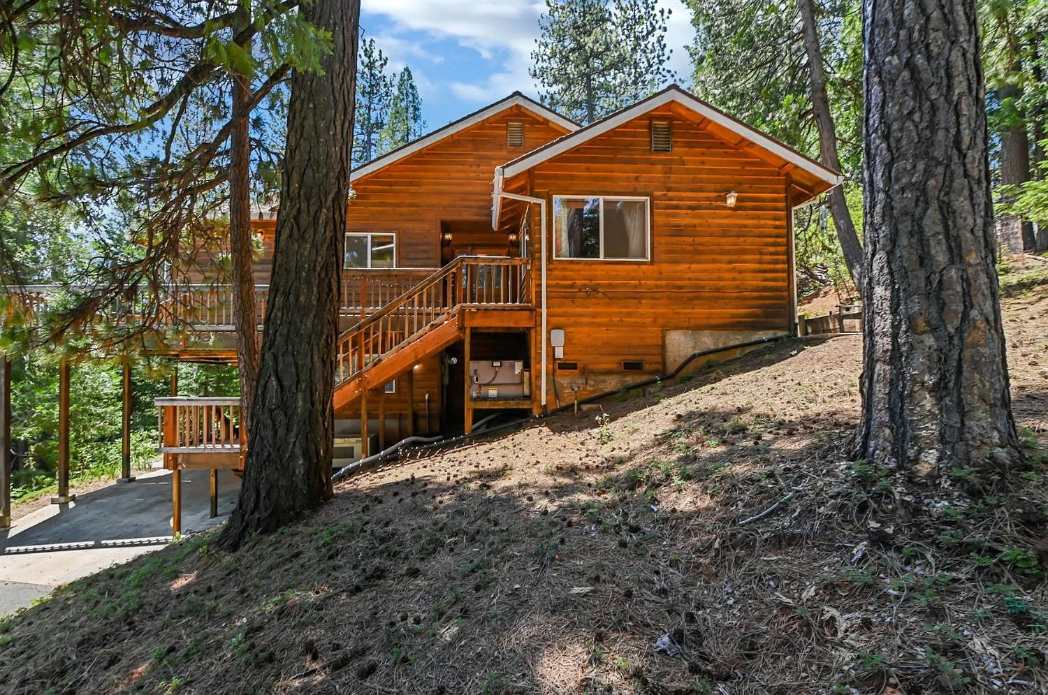 18821 Circle View Dr photo 1