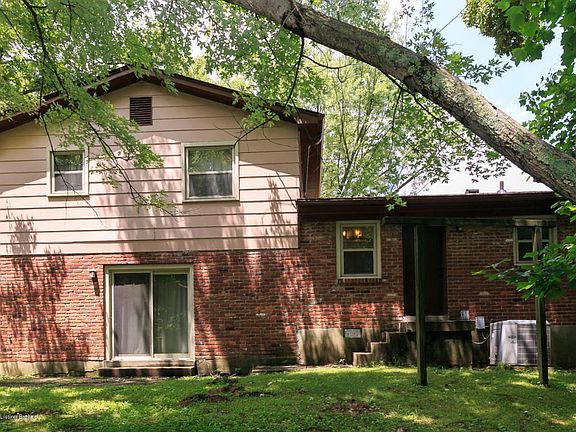 RealTourCast M Weisberg Mosswood (3 of