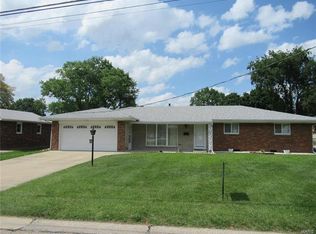 204 Camelot Dr, Collinsville, IL 62234