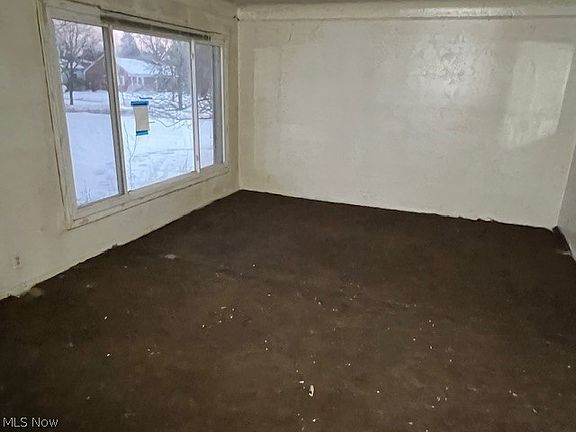 3rd image of 20751 Selfridge Pkwy