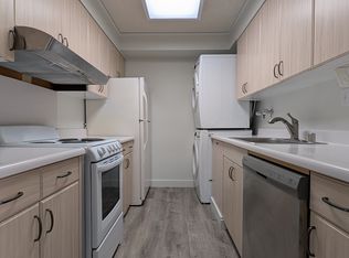 2029 Nuuanu Ave APT 1409, Honolulu, HI 96817