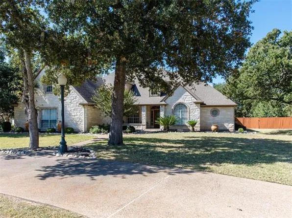 203 Roberts Cir, Georgetown, TX 78633