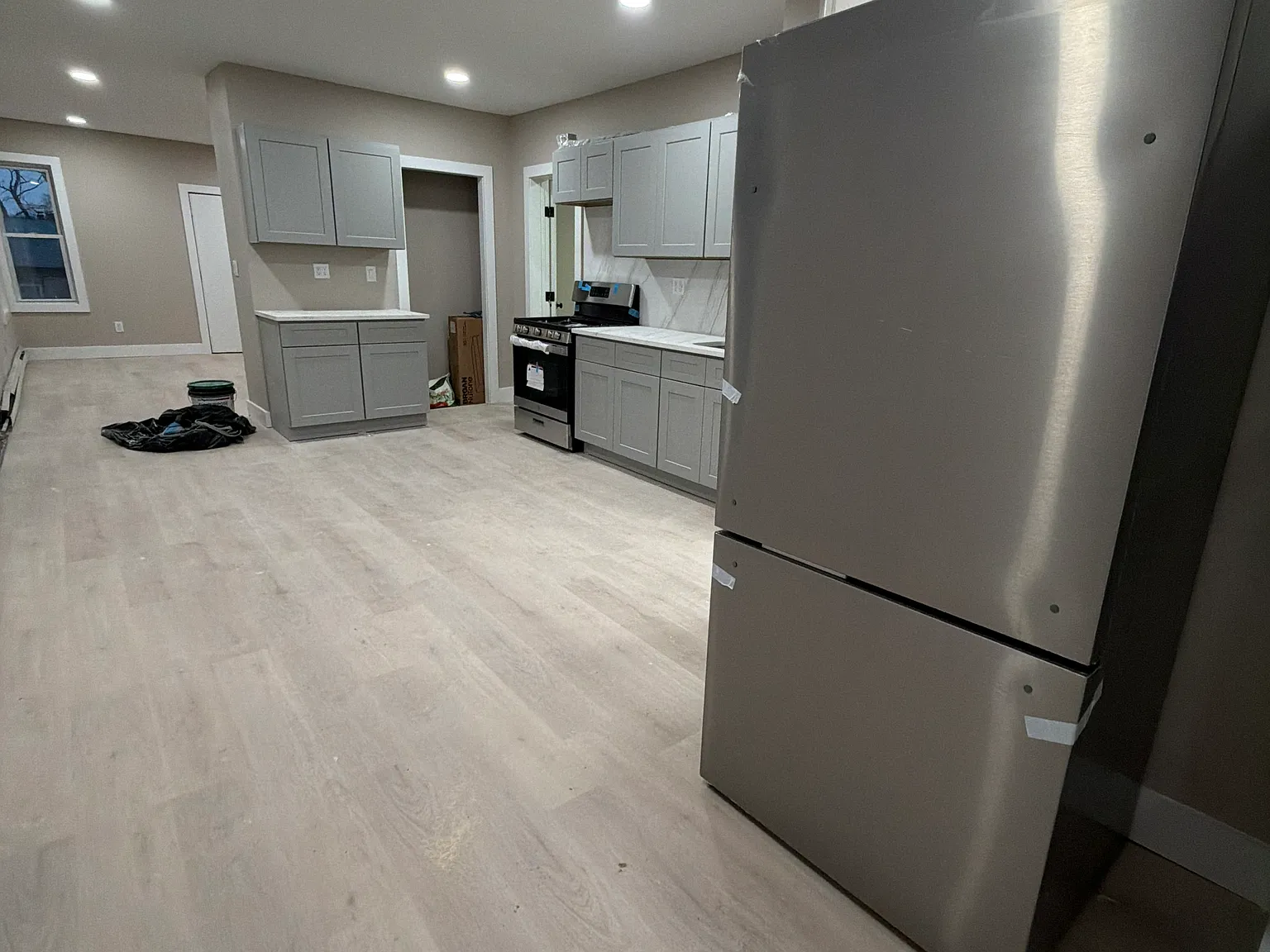 3 bed, $2,100 — Photo 3