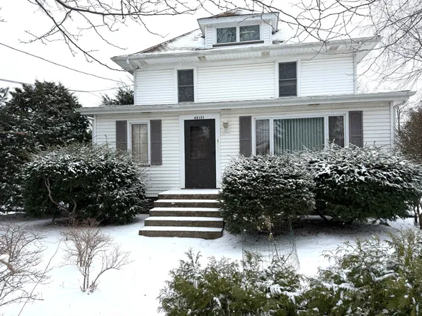6S151 Old Eola Rd, Eola, IL 60519