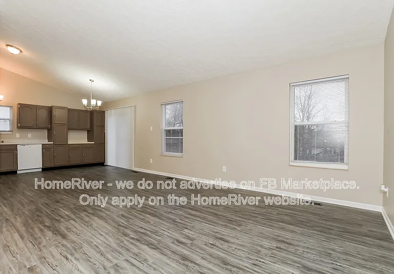 475 Lookout Ridge Dr — Photo 3