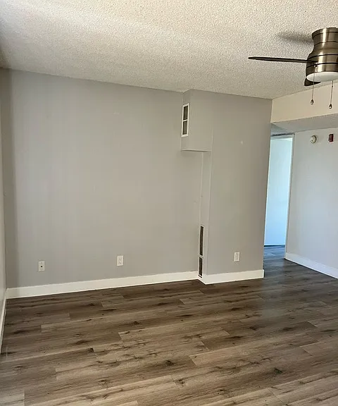 1148 N Chicago St #9 — Photo 7