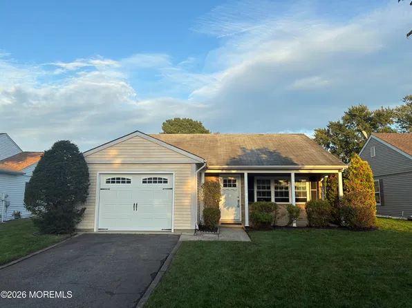47 Leighton Lane, Manchester, NJ 08759