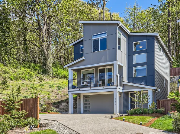 22415 69th Place W, Mountlake Terrace, WA 98043