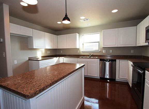 5th image of 102 Tanner Ct N