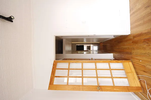 Rented by Nooklyn NYC LLC | media 71