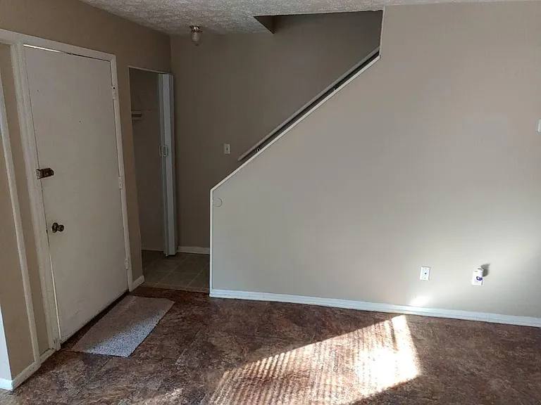 1121 Johnson Ave #2 — Photo 7