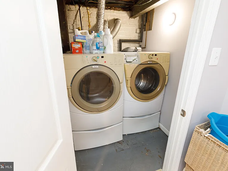 1113 Clifton St NW — Photo 42