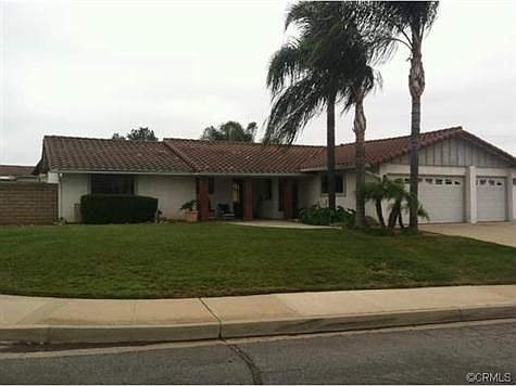 3rd image of 4994 Saint Andres Ave