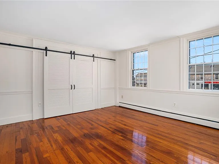 14 Elm St — Photo 13