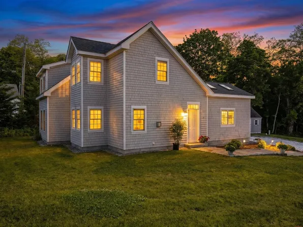 15 Squires Pond Lane, Wellfleet, MA 02667