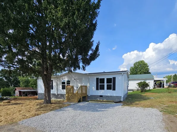 102 Galyon Dr, Lenoir City, TN 37771