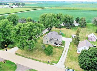 2925 W Main St, Edelstein, IL 61526