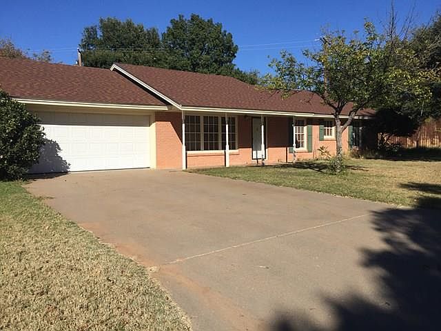 1st image of 2908 Hemlock Dr