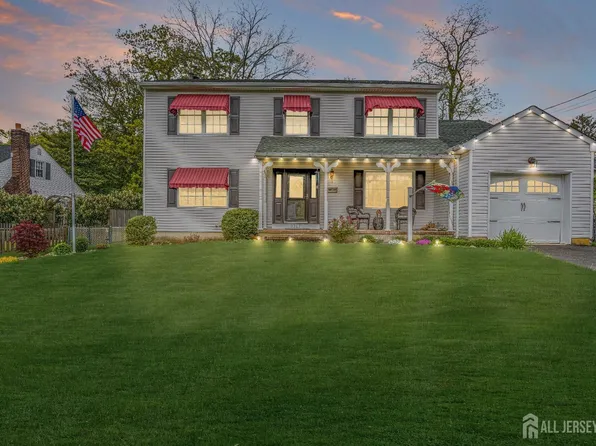 2207 Old Mill Rd, Spring Lake, NJ 07762