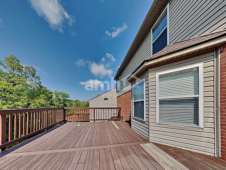 1081 Riverwalk Ct — Photo 25