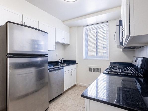 2601 Woodley Pl NW APT 709