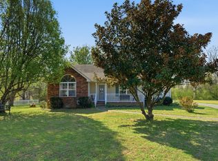 2006 Hunt Ct E, Pleasant View, TN 37146
