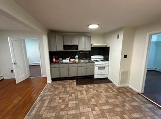 576-584 S 1st Ave APT B, Coatesville, PA 19320