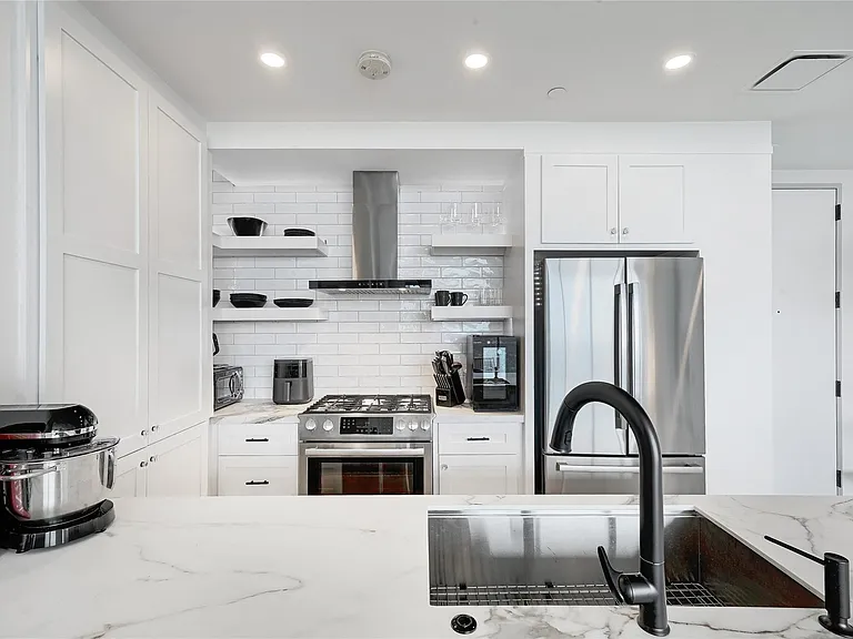 301 West Ave #2201 — Photo 3