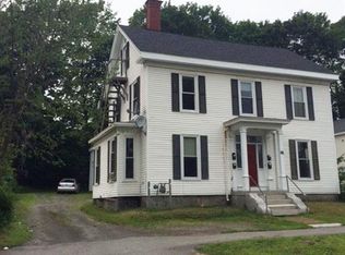 61 4th St, Bangor, ME 04401