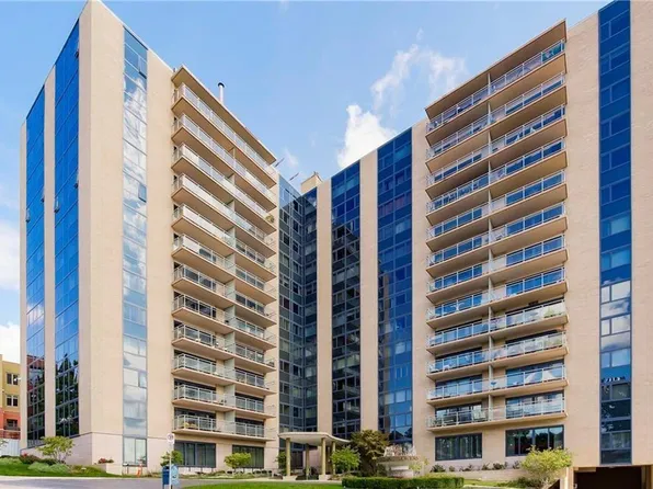 4545 Wornall Rd, Kansas City, MO