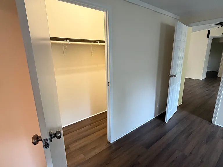 200 Pecan St — Photo 10