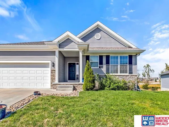 6535 Whitewater Ln, Lincoln, NE 68521