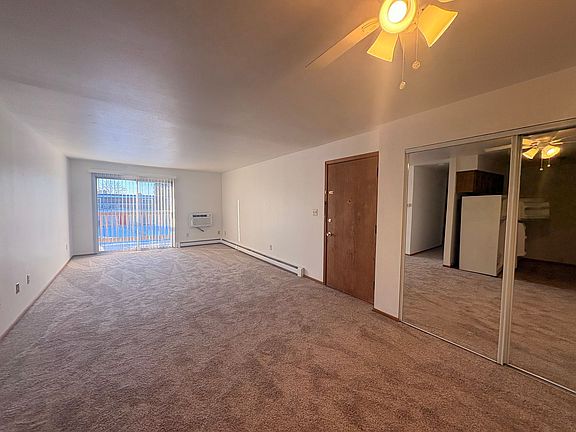 3rd image of 2320 Woodrow Ct #8
