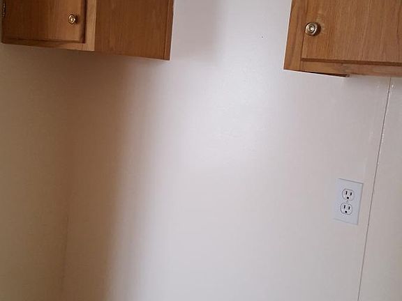 Washer/Dryer Hookups