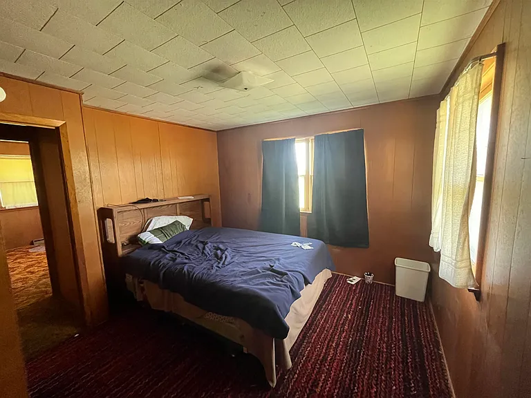 318 E North St — Photo 12