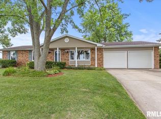 1010 E Michigan Ave, Metamora, IL 61548