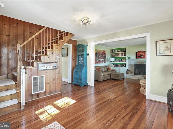 5th image of 1344 Old Winchester Rd