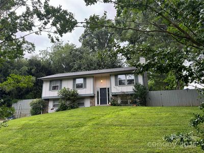 1 Spring Valley Dr, Arden, NC, 28704