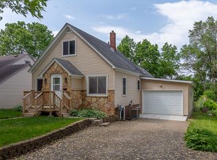 518 W 6th St, Mankato, MN 56001