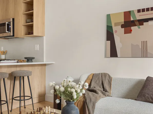 1230 Putnam Avenue image 5 of 12