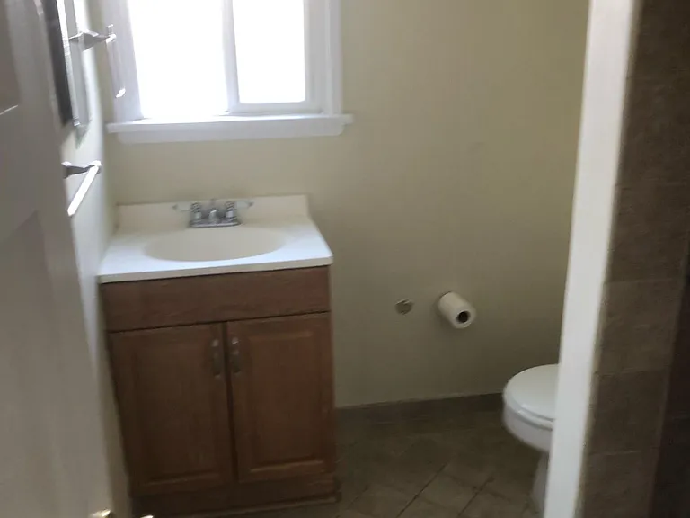 1745 N Hollywood Way — Photo 11