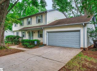 38 Cobblestone Rd, Greenville, SC 29615