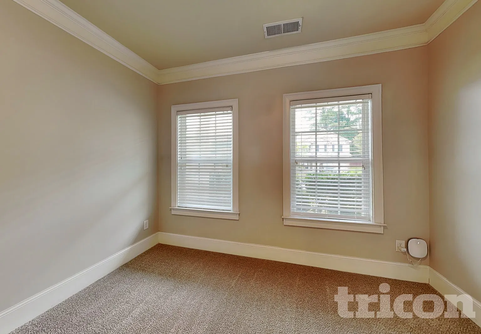 6605 Oak Hill Pass Fairburn GA — Photo 3